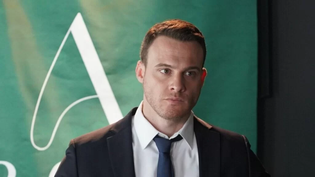 Керем Бюрсин стал исполнителем главной роли в новом турецком сериале «Сердцебиение»